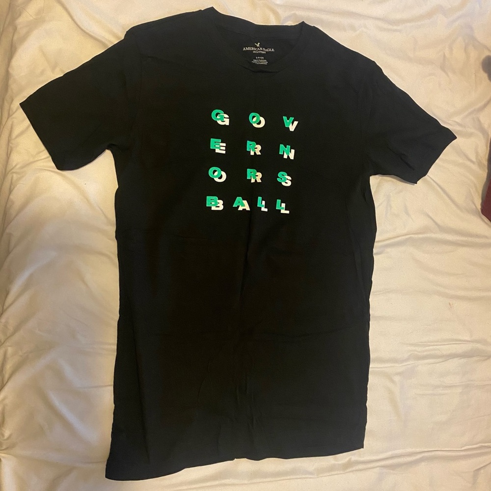 American Eagle T-shirt